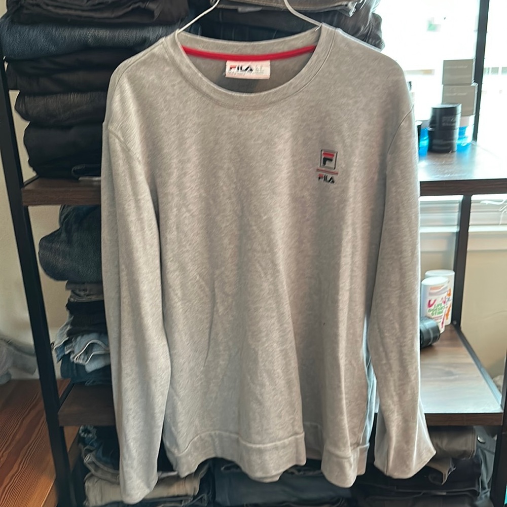 FILA SIZE M (MEDIUM) CREW NECK